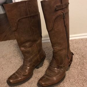 Women’s Ariat Used Boots -Size 6